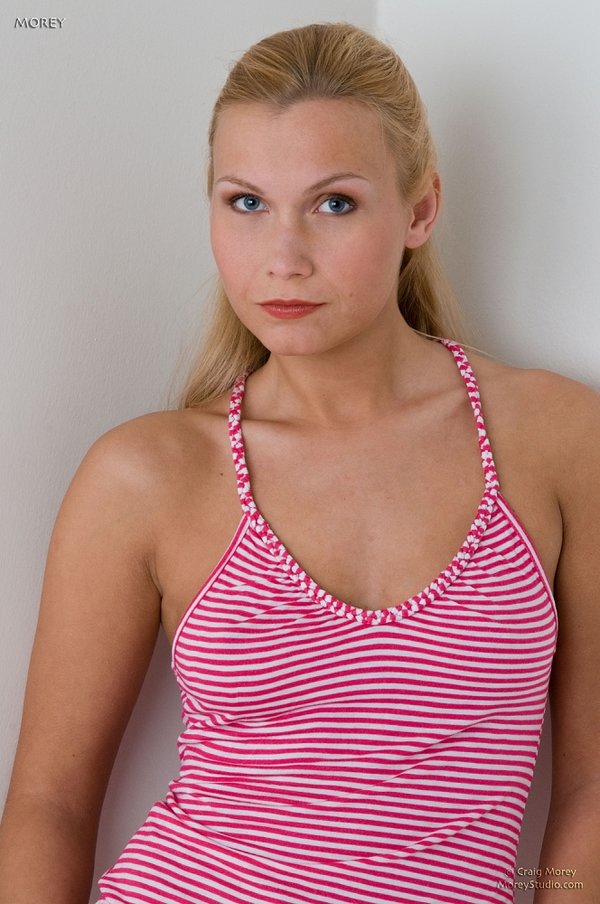 Ева, 25